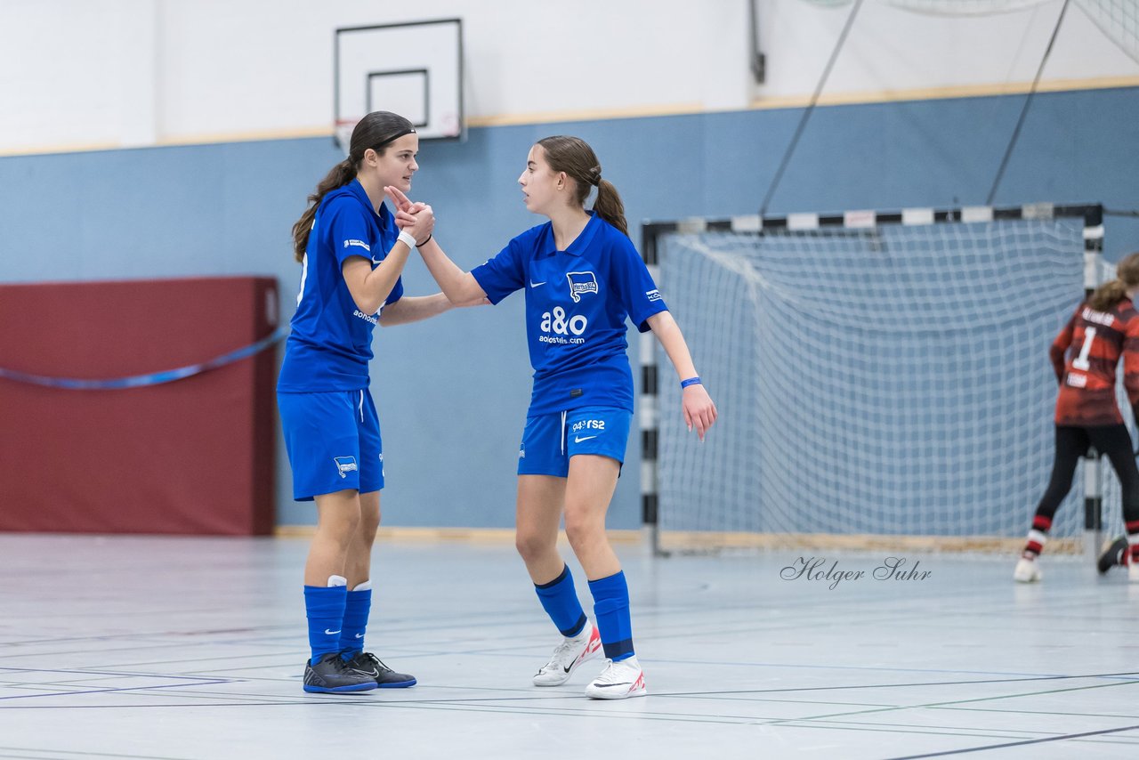 Bild 96 - C-Juniorinnen Loewinnen Cup